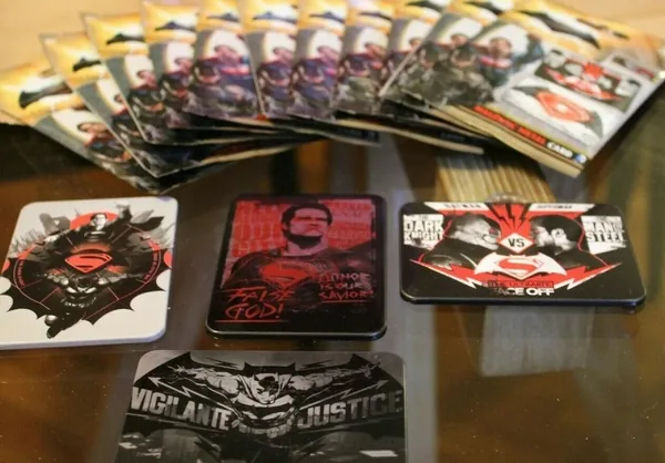 Batman v Superman: Dawn of Justice Magnetic Metal Cards trading card set